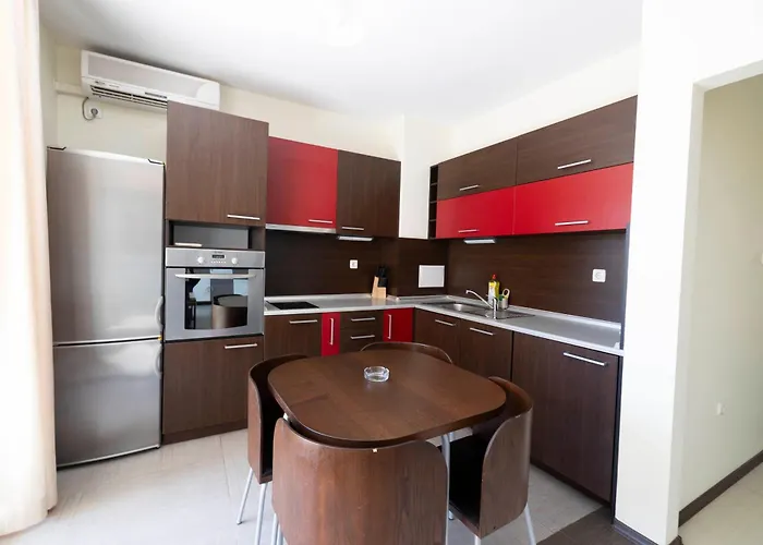 Reina Kamelia Garden Apartment *