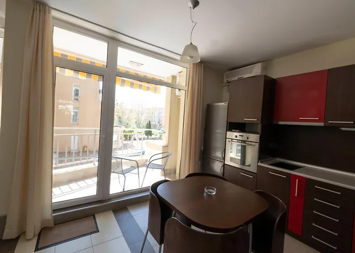 Apartamento Reina Kamelia Garden *